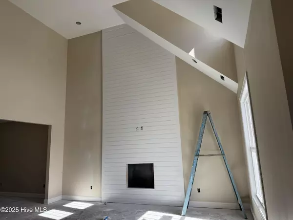 Hubert, NC 28539,113 Avon DR