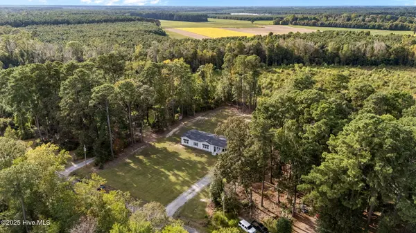 Walstonburg, NC 27888,2006 Craft RD