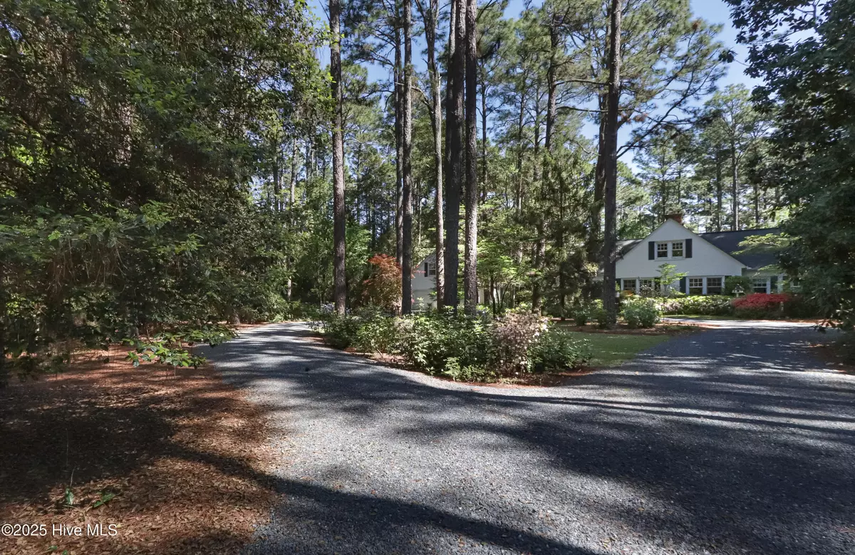 Southern Pines, NC 28387,1335 Midland RD