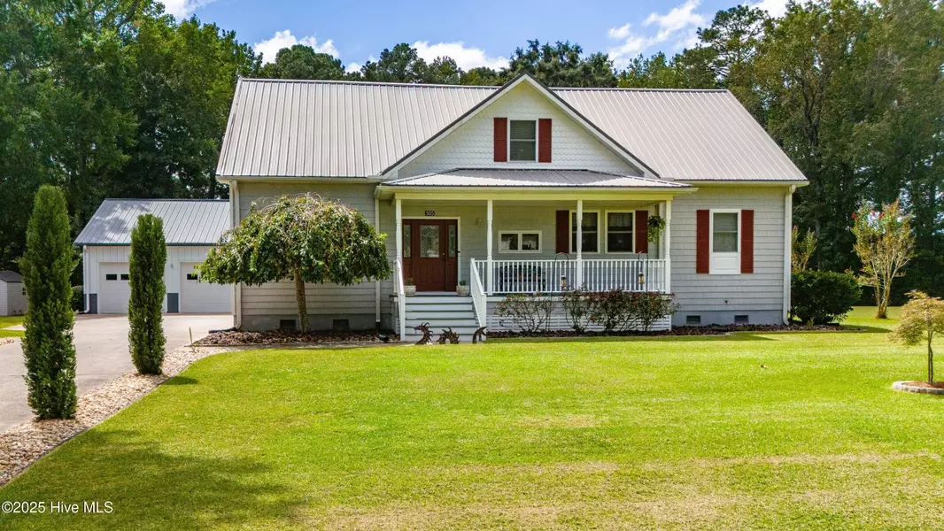 505 Ragan RD, Oriental, NC 28571