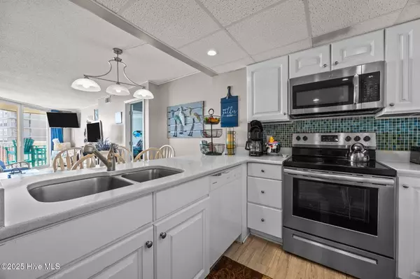 North Topsail Beach, NC 28460,2000 New River Inlet RD #2206