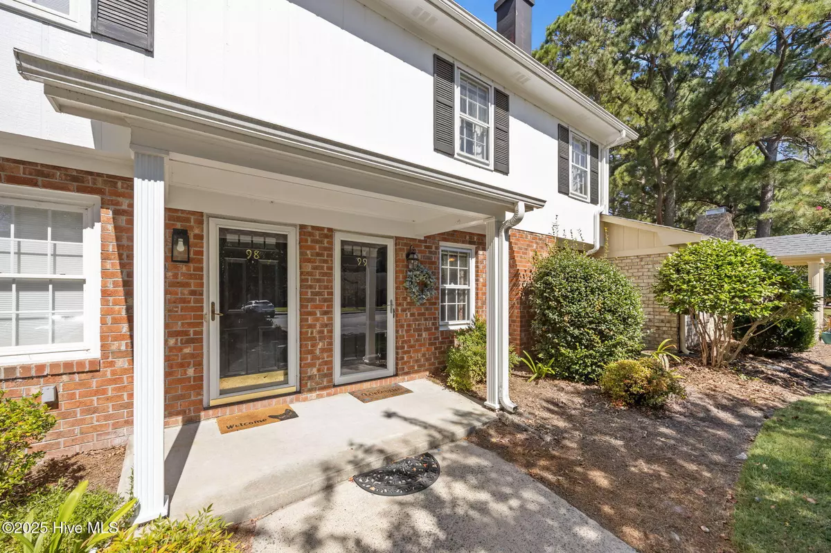 Greenville, NC 27858,99 Barnes ST