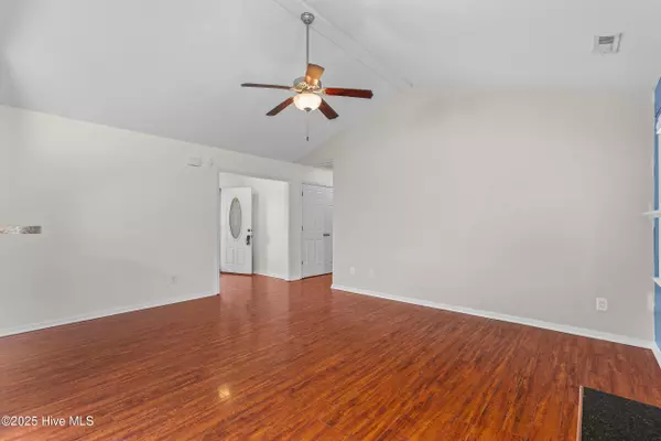 Jacksonville, NC 28546,601 Pine Thicket LN