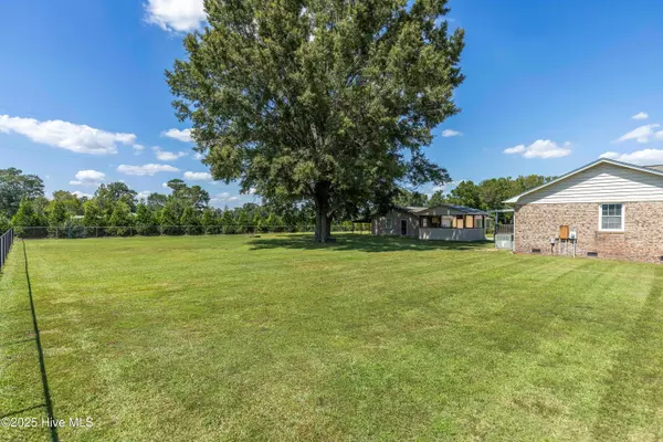Castle Hayne, NC 28429,5011 Marathon Landing CT