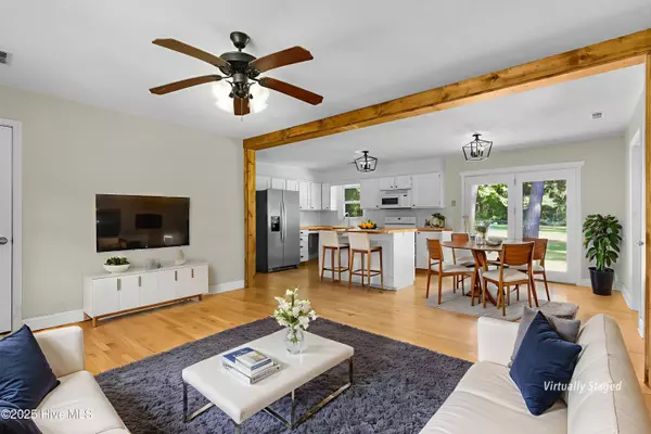 New Bern, NC 28562,435 Sanders LN