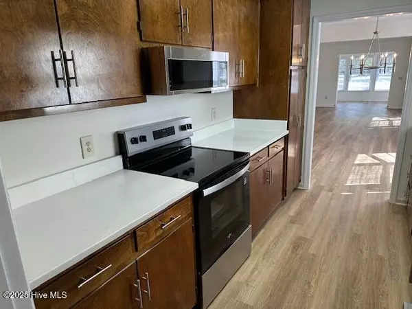 Pinehurst, NC 28374,100 Pinehurst Trace DR