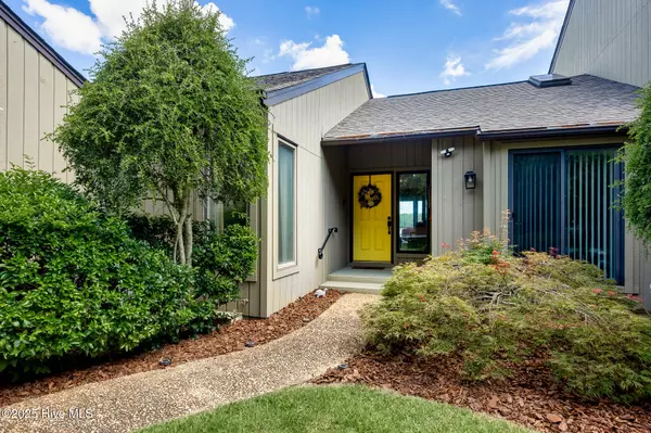 Pinehurst, NC 28374,11 Lake Pinehurst Villas