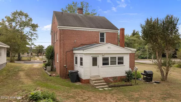 Goldsboro, NC 27530,325 E Chestnut ST