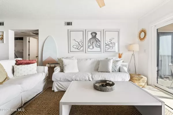 North Topsail Beach, NC 28460,1822 New River Inlet RD #Unit 1305a