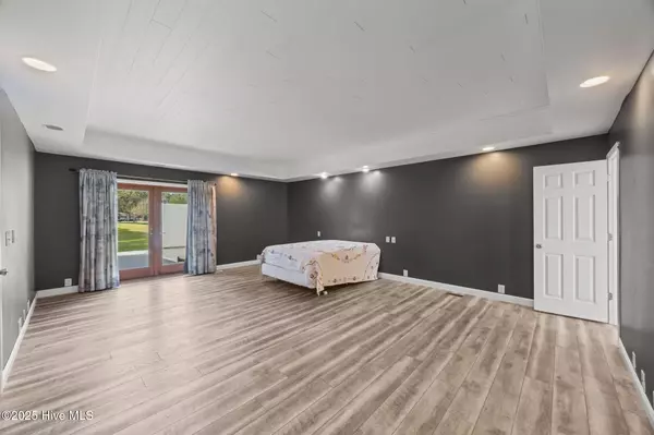 New Bern, NC 28560,102 Trevino LN