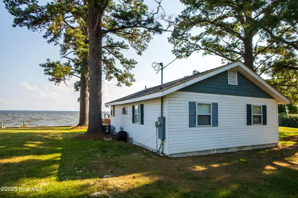 Hertford, NC 27944,156 Long Beach DR