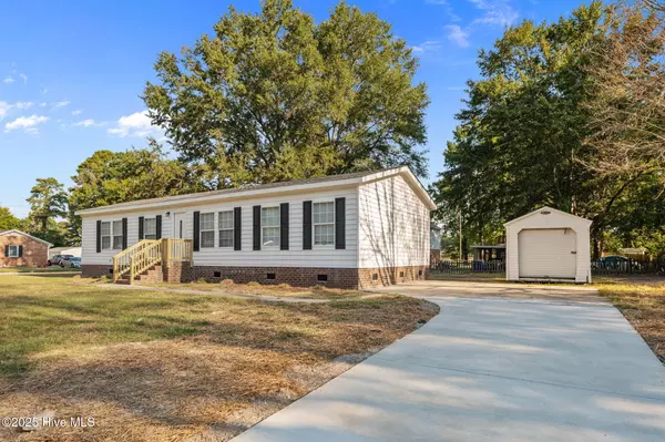 Greenville, NC 27834,206 Woodside RD