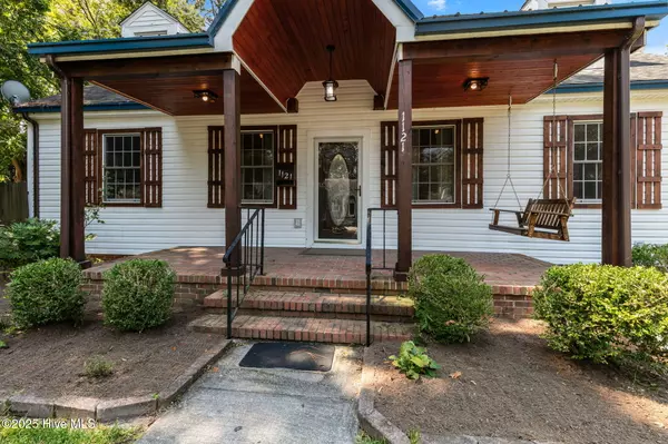 Wilson, NC 27893,1121 Vance ST N