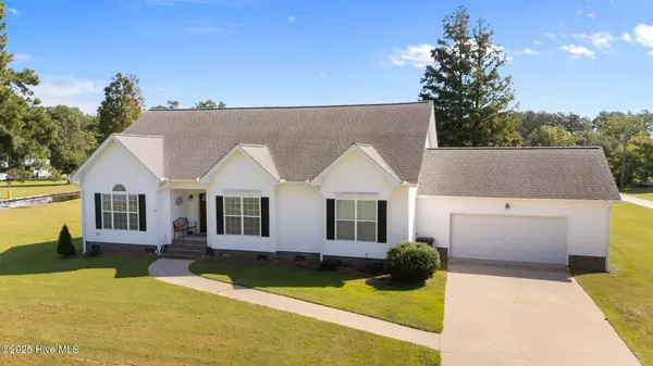 Belhaven, NC 27810,385 Smith Shore RD