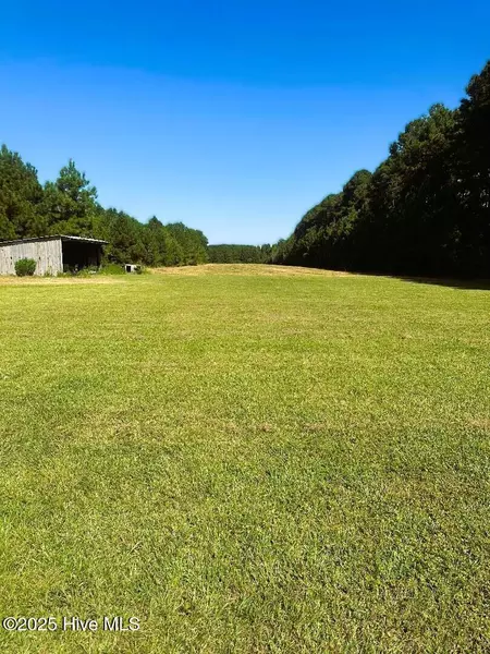 3818 Nc 30, Stokes, NC 27884