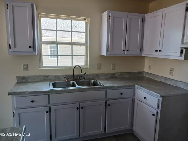 Elizabeth City, NC 27909,305 Speed ST