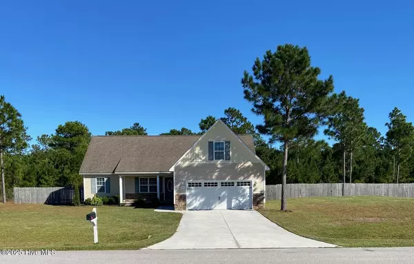 Hubert, NC 28539,306 Basil CT