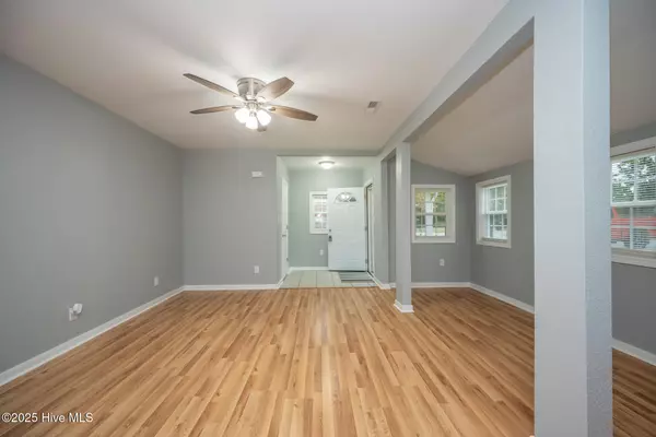 Elizabeth City, NC 27909,108 Whitehurst ST