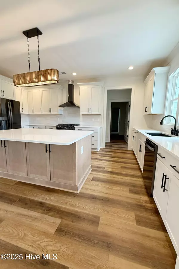 Minnesott Beach, NC 28510,444 W Burton Farm DR