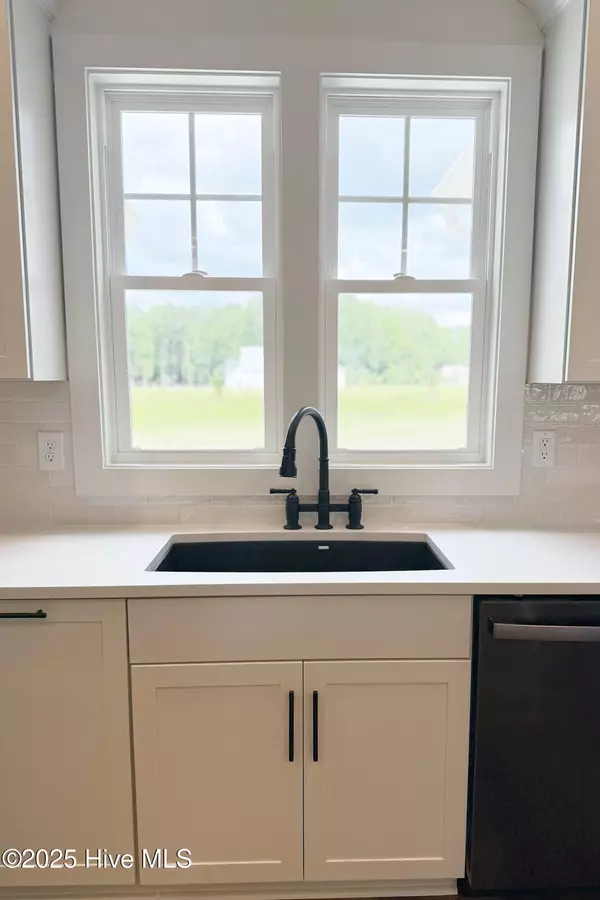 Minnesott Beach, NC 28510,444 W Burton Farm DR