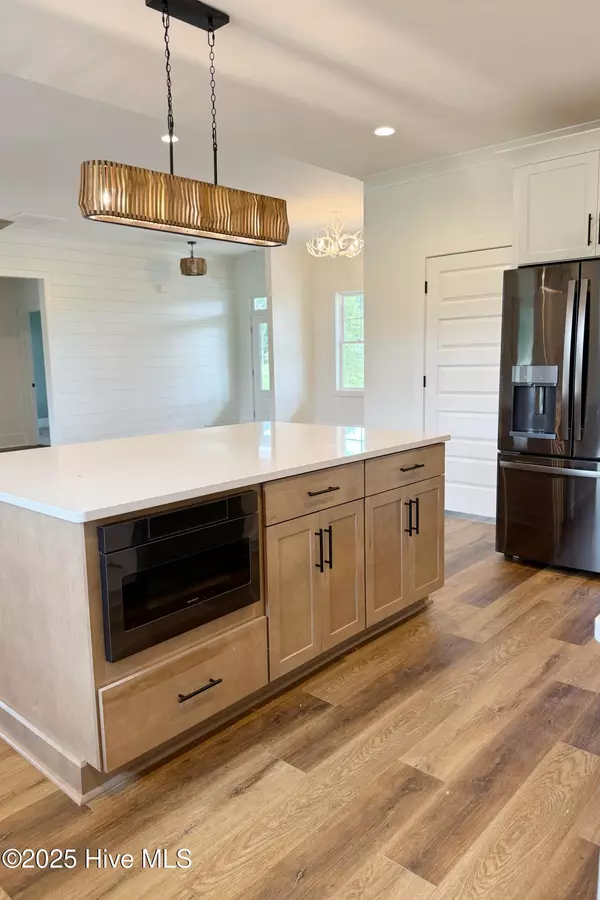 Minnesott Beach, NC 28510,444 W Burton Farm DR