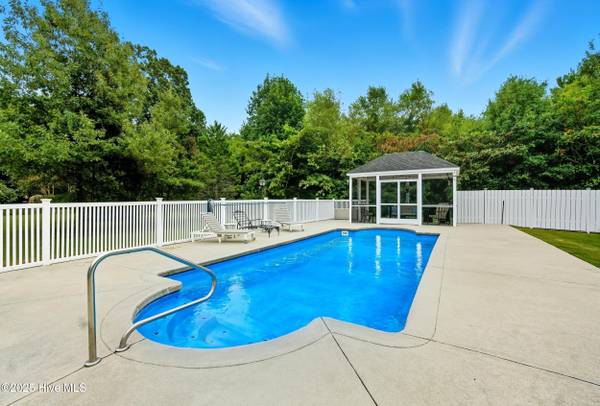 Elizabeth City, NC 27909,138 Dances Bay RD