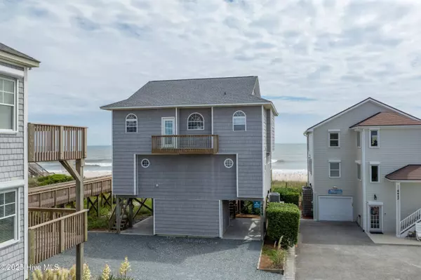 North Topsail Beach, NC 28460,4414 Island DR