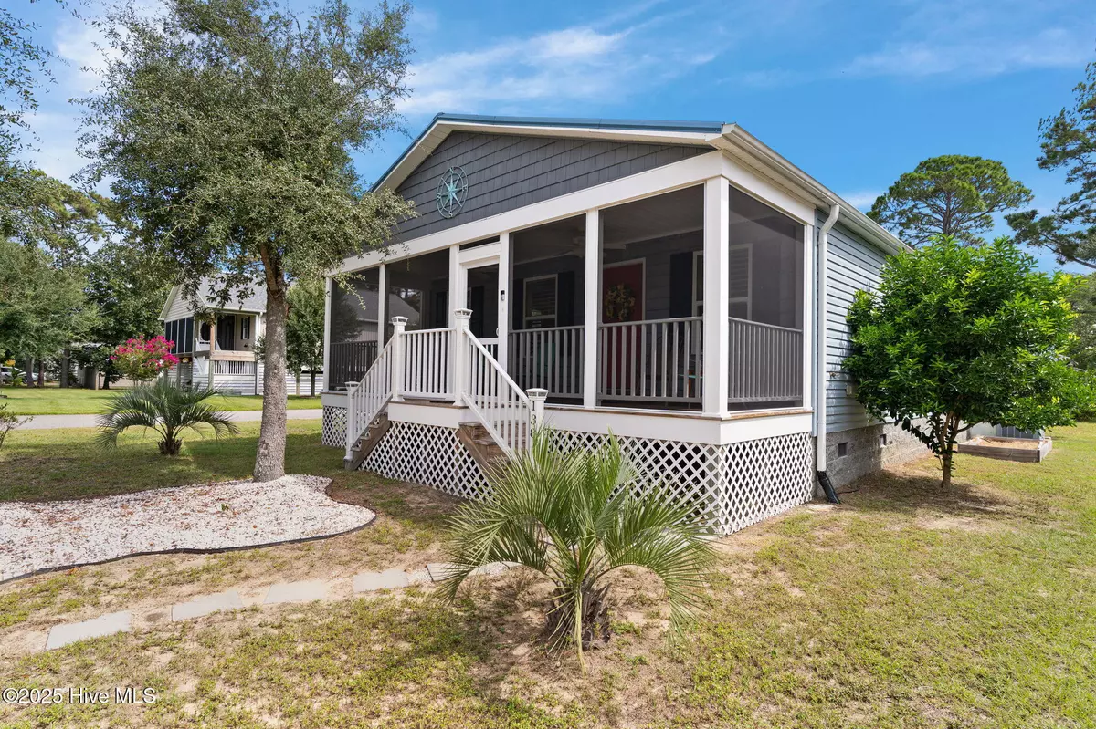 Oak Island, NC 28465,138 NE 74th ST
