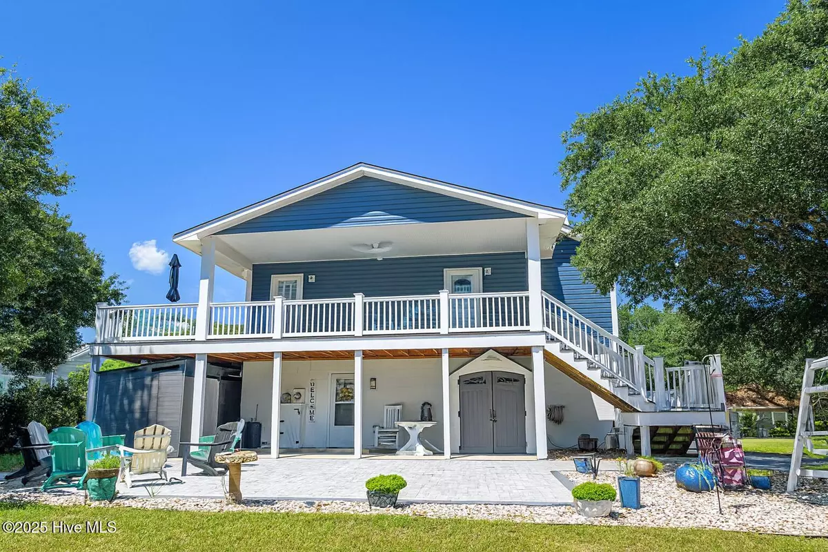 Emerald Isle, NC 28594,5405 Cedar Tree LN