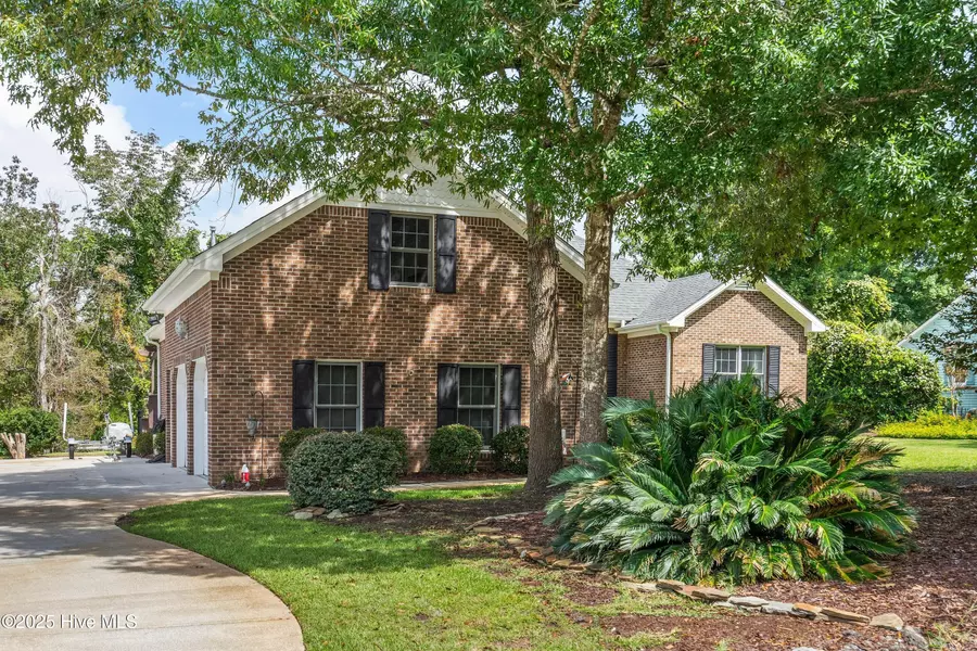 1020 Cordgrass RD, Hampstead, NC 28443