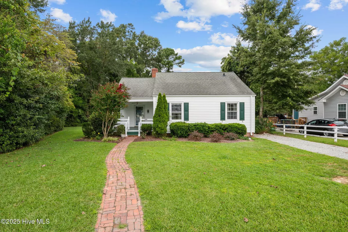 New Bern, NC 28560,1608 Queen Anne LN