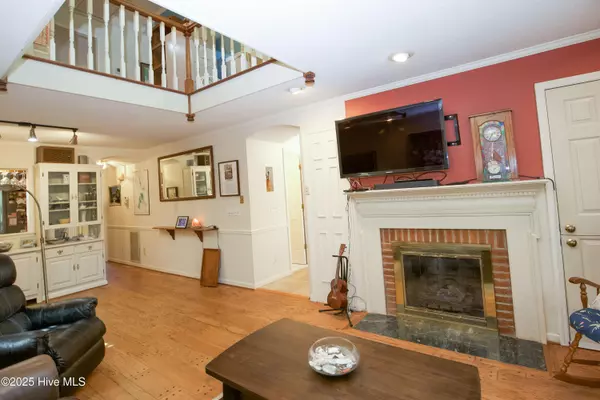 Southern Pines, NC 28387,259 E New York AVE