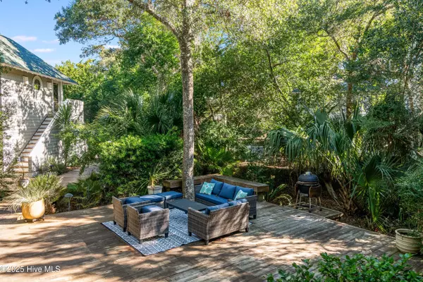 Bald Head Island, NC 28461,6 Keypost CT