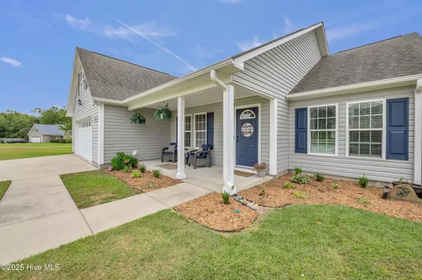 Richlands, NC 28574,306 Otter Creek CT