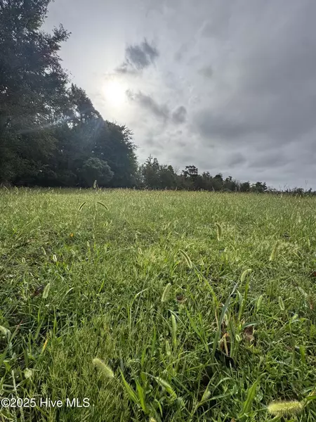 401 Pointe Vista DR, Elizabeth City, NC 27909