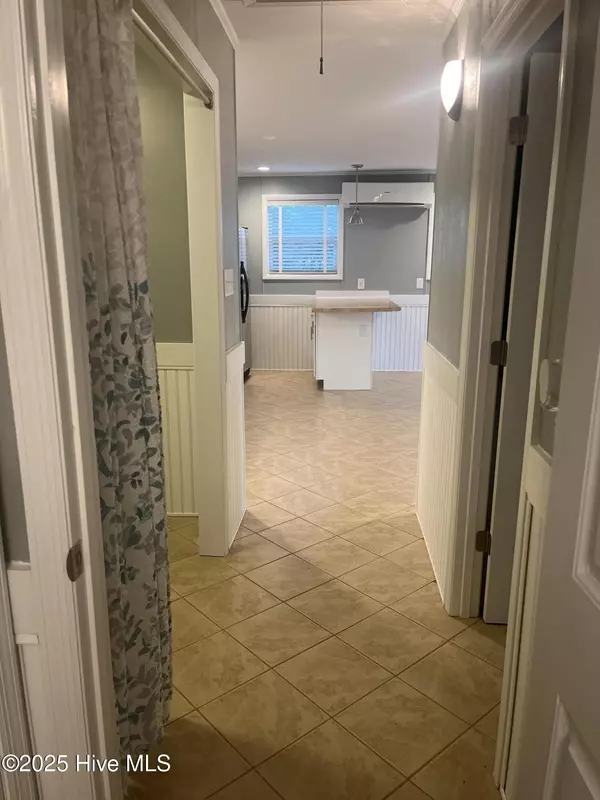 Cedar Point, NC 28584,109 Cedar LN #8