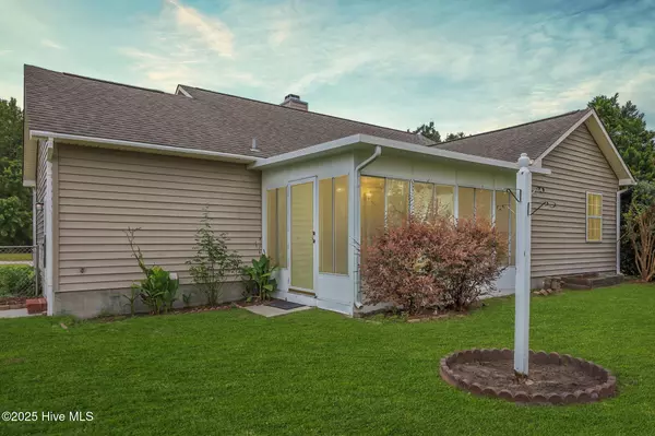 Jacksonville, NC 28540,513 Emily LOOP