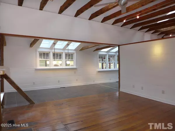 Chapel Hill, NC 27516,915 Phils Creek RD