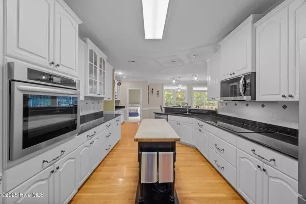 New Bern, NC 28562,108 Friburg RD