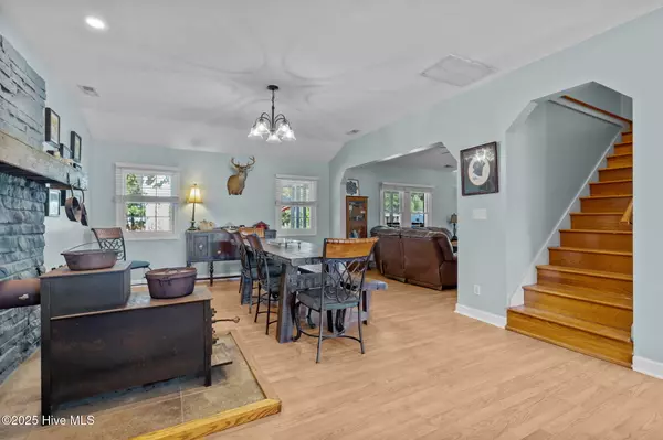 Beaufort, NC 28516,477 Harkers Island RD