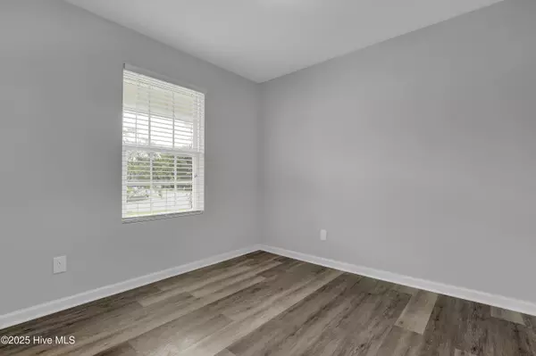 Holly Ridge, NC 28445,301 Log Cabin WAY