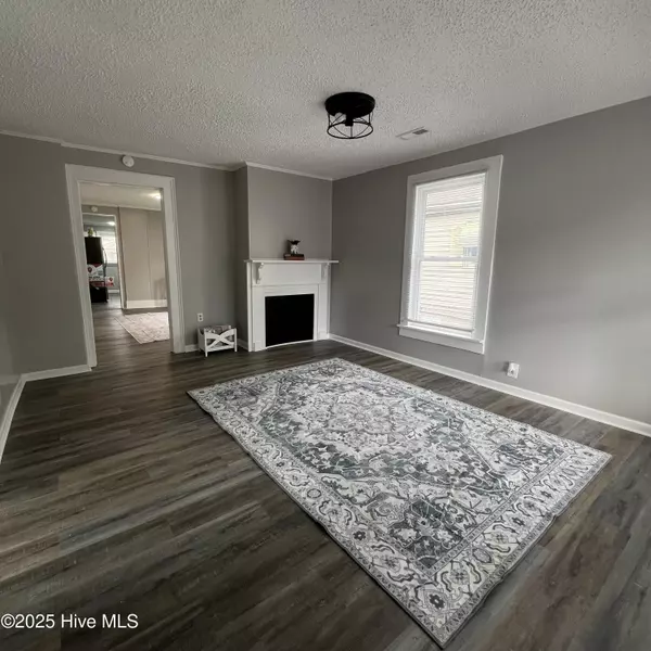 Farmville, NC 27828,4320 Wallace ST