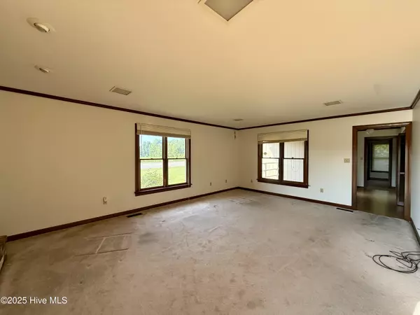 Plymouth, NC 27962,2223 Nc Hwy 45 S