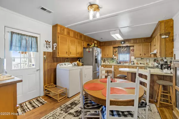 Elizabeth City, NC 27909,483 Meadstown RD