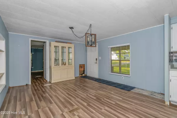 Calabash, NC 28467,670 Calabash RD NW
