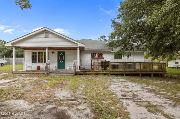 Newport, NC 28570,680 Broad Creek Loop RD