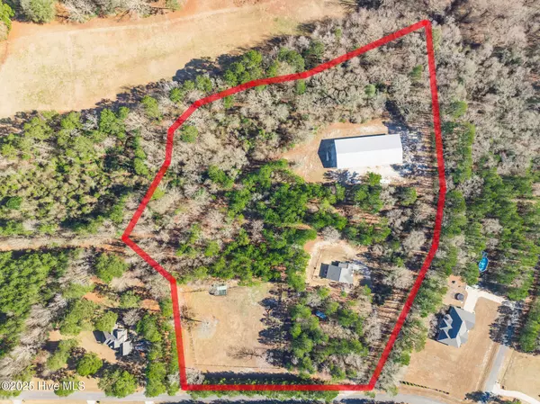 Wallace, NC 28466,265 Country Club DR