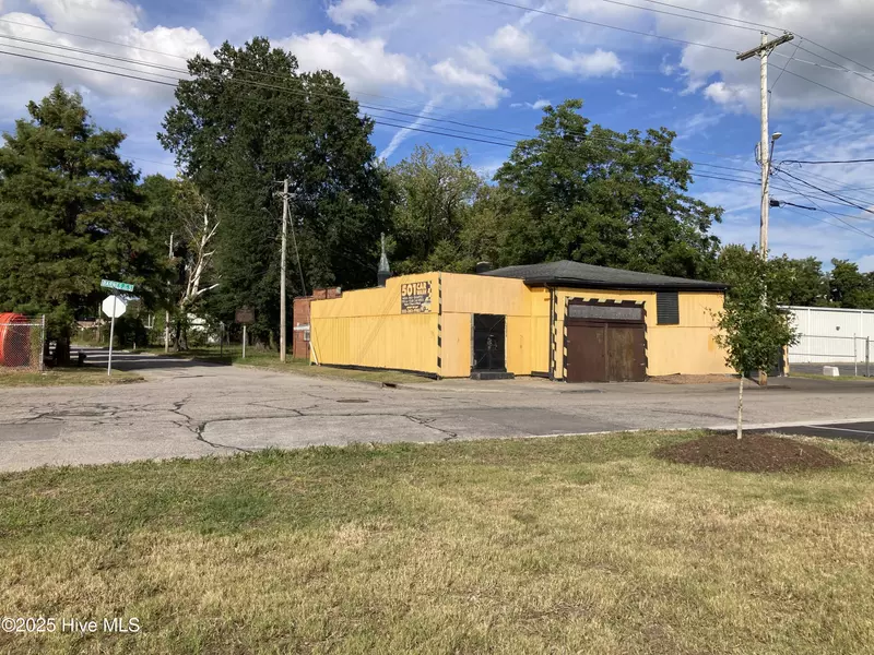 501 Barnes ST S, Wilson, NC 27893