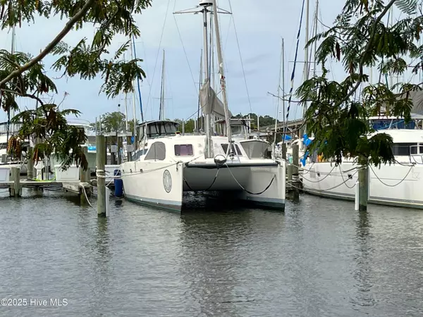 518 Water ST #C26, Oriental, NC 28571