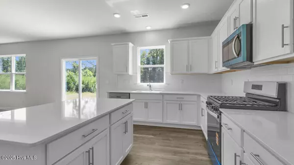 Lillington, NC 27546,61 Lone Star DR